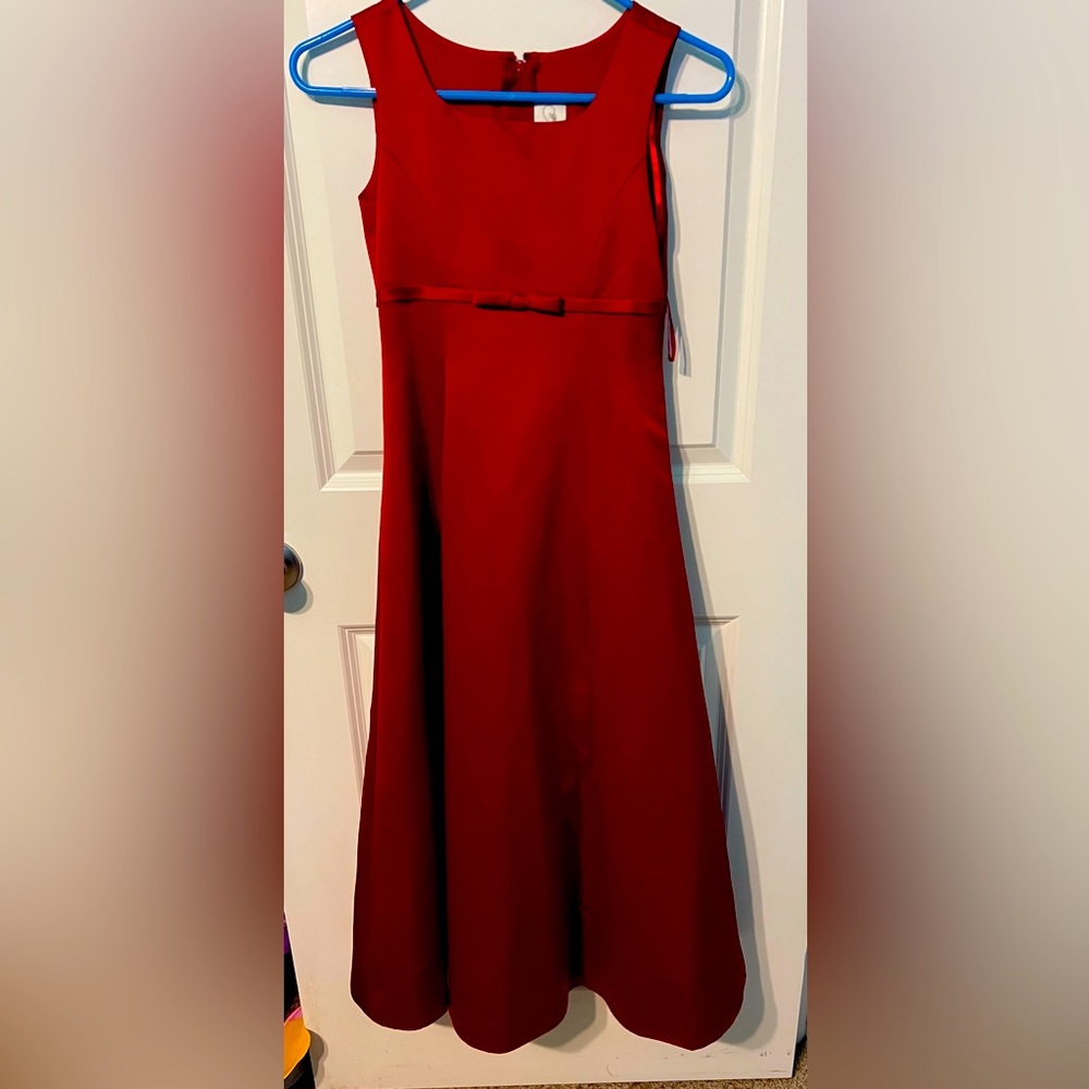David’s Bridal Kids Formal Bridesmaid Dress. Worn Once